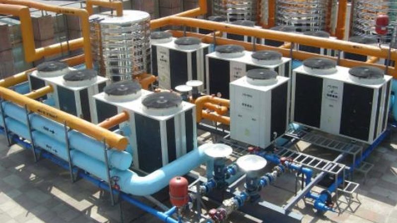 风冷式工业冷水机选型：参数解析与关键考量